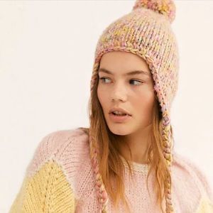 NEW Free People Fox Trot Trapper Winter Hat Pink Z392-2